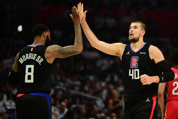 Marcus Morris i Ivica Zubac/Foto REUTERS