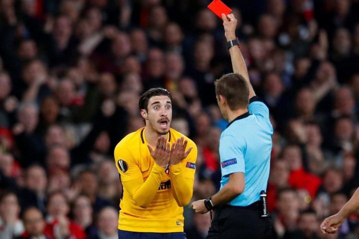 Clement Turpin i Šime Vrsaljko 2018. godine/Foto REUTERS