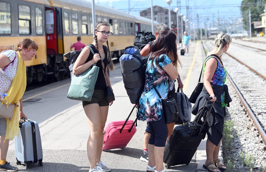 Žuti Regiojetov vlak će u srpnju i kolovozu prometovati svakoga dana / Foto V. KARUZA