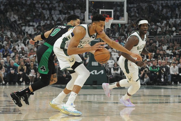 Jayson Tatum i Giannis Antetokounmpo/Foto REUTERS