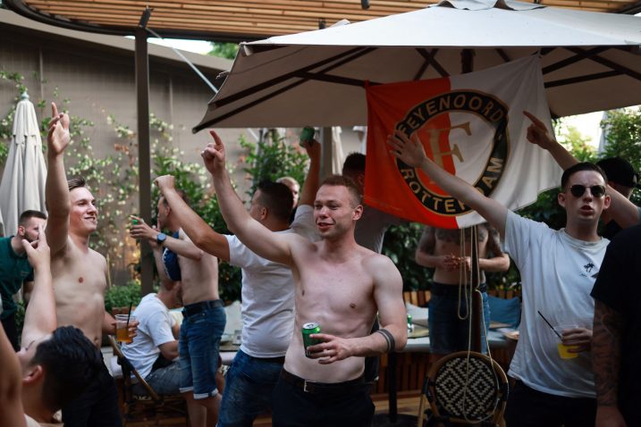 Navijači Feyenoorda u centru Tirane/Foto REUTERS