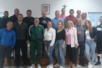 Zadovoljni članovi senjskog HDZ-a