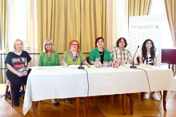 Vivien Galletta, Nevia Rigutto, Jadranka Čubrić, Melita Sciucca, Aleksandar Valenčić i Tina Vukov / Foto VEDRAN KARUZA