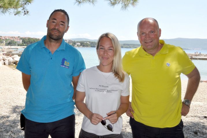 Ivan Radivojac i Jovana Čutul u društvu gradskog vijećnika Dinka Jakovljevića / Foto Mladen Trinajstić