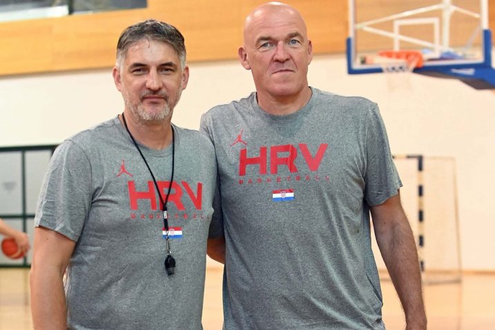 LJETNA KOŠARKAŠKA POSLASTICA - Damir Mulaomerović i Aramis Naglić u opatijskoj dvorani/Foto M. GRACIN