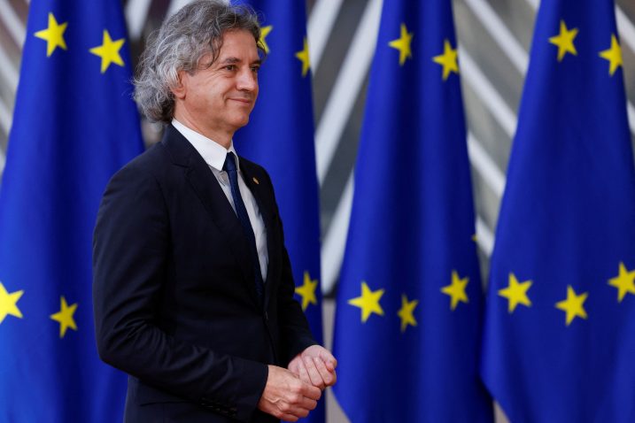 Robert Golob / REUTERS