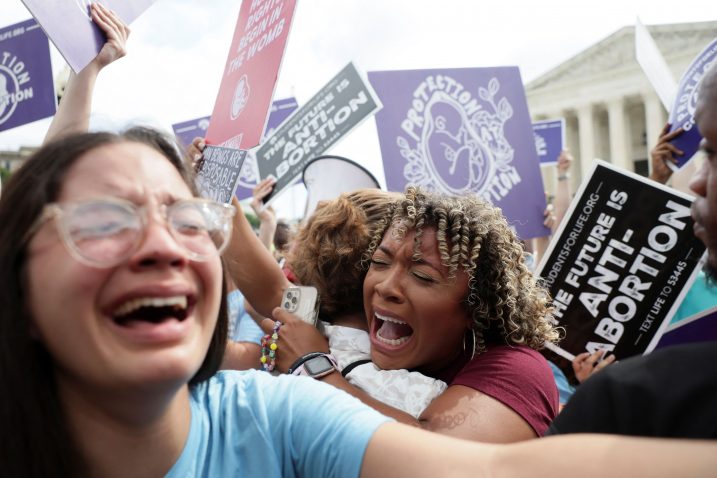 Protivnici prava na pobačaj u deliriju nakon što su čuli odluku / Foto Reuters