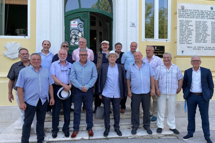 Slavljenici obnovili stare uspomene