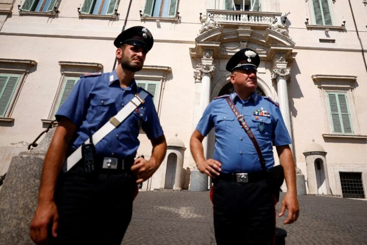 Carabinieri paramilitary police officers stand outside the Quirinale Palace on the day Italian Prime Minister Mario Draghi's coalition government risks collapse after the 5-Star Movement failed to support a parliamentary confidence vote, in Rome, Italy, July 14, 2022. REUTERS/Guglielmo Mangiapane