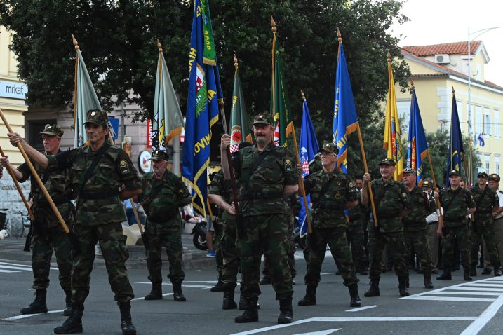 Mimohod počasnog Zastavnog voda Opatijom / Foto Marko GRACIN