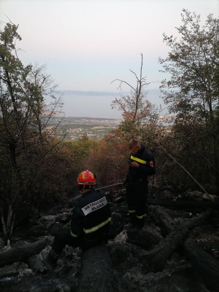  Klanjski vatrogasci interveniraju i na većim požarima bilo gdje u PGŽ-u / Foto DVD KLANA 