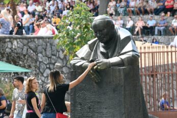 Trsat - Vela Gospa: Susret i molitiva s papom Ivanom Pavlom II. / Foto Marko GRACIN