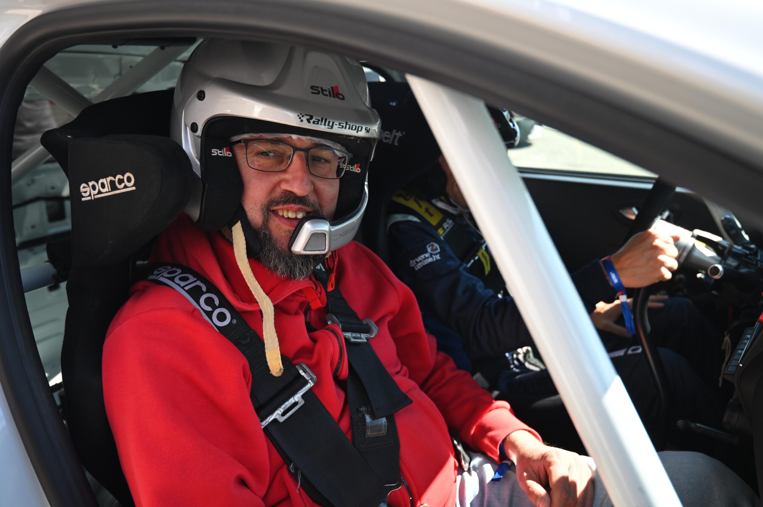 Ina Driving Experience / Snimio Mateo LEVAK