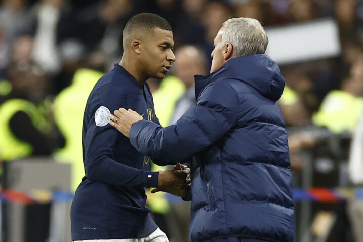 Kylian Mbappe i Didider Decshamps/Foto REUTERS