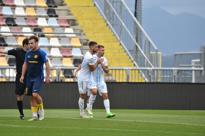 DOBRA SURADNJA NA LIJEVOJ STRANI - Bernard Karrica I Denis Bušnja/Foto HNK Rijeka