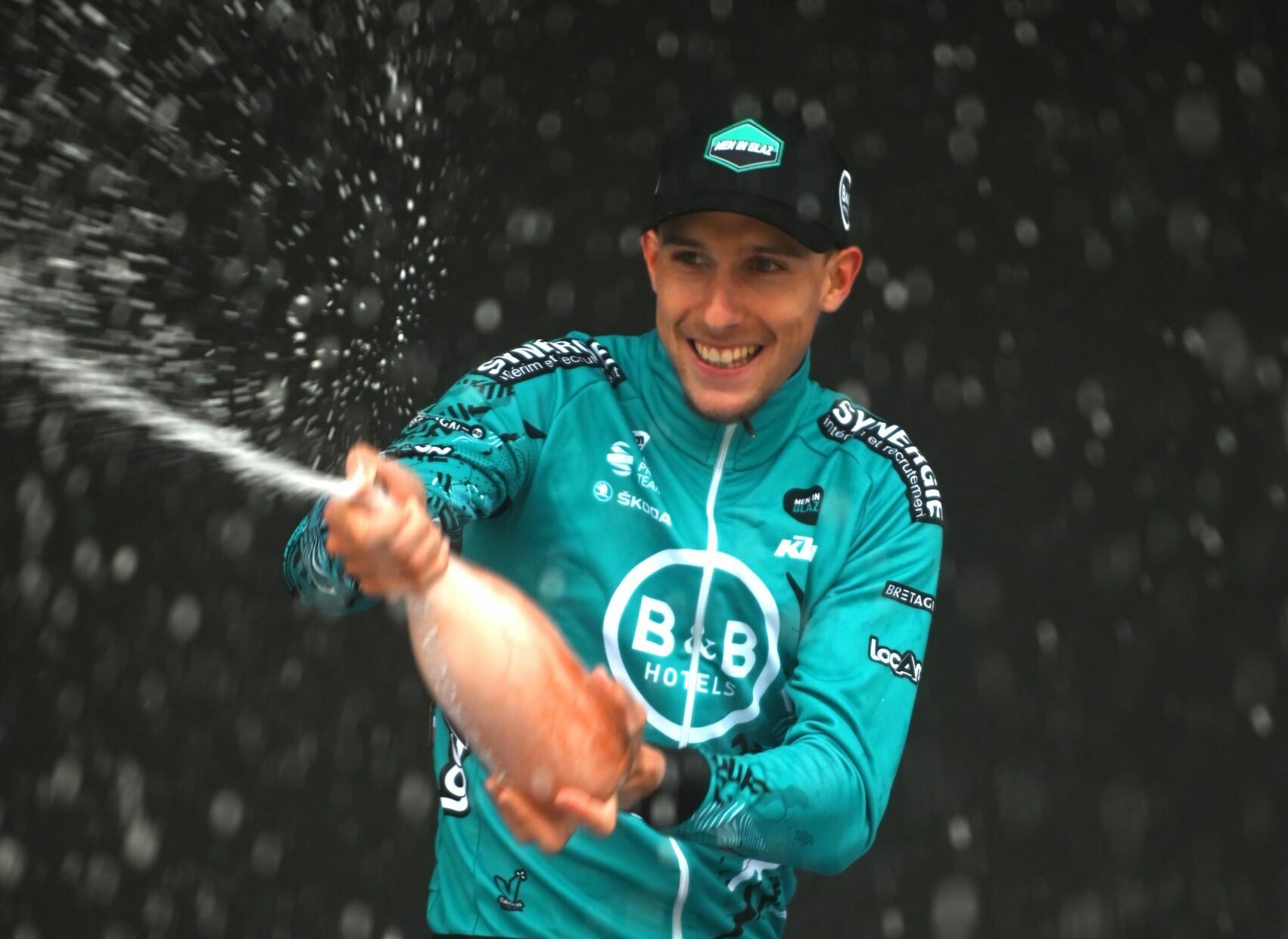 FOTO Francuz Axel Laurance najbrži u kišnom crikveničkom cilju četvrte