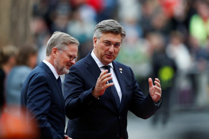 Andrej Plenković s češkim premijerom Petrom Fialom na sastanku Europske političke zajednice u Pragu / Foto Reuters
