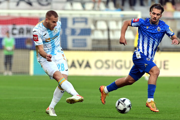 SVE ZAPAŽENIJI - Ivan Smolčić tijekom ogleda s Lokosima/Foto V. KARUZA
