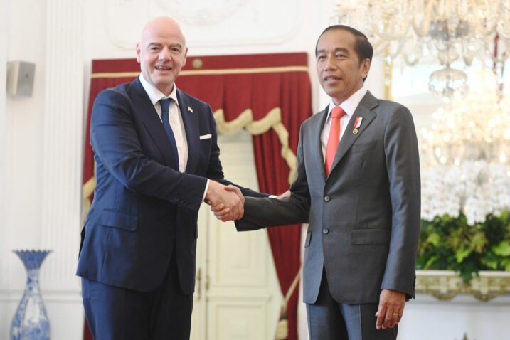 Gianni Infantino i Joko Widodo/Foto REUTERS