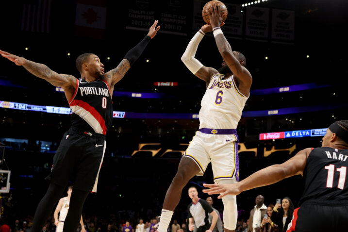 Damian Lillard i LeBron James/Foto REUTERS