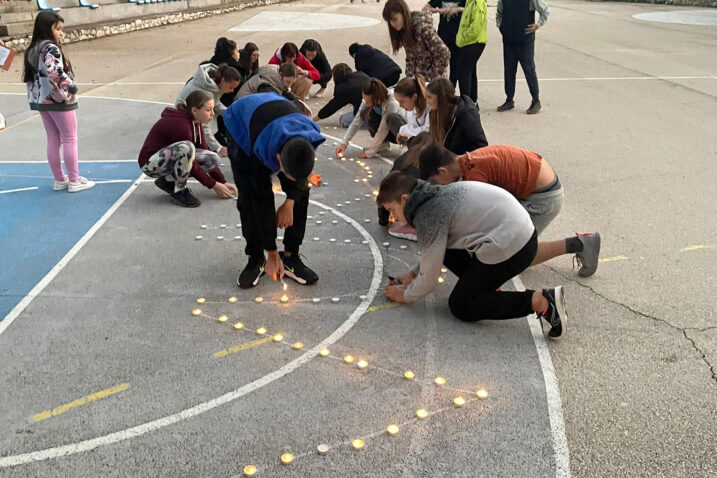 Program na školskom igralištu / Foto OŠ Frane Petrića