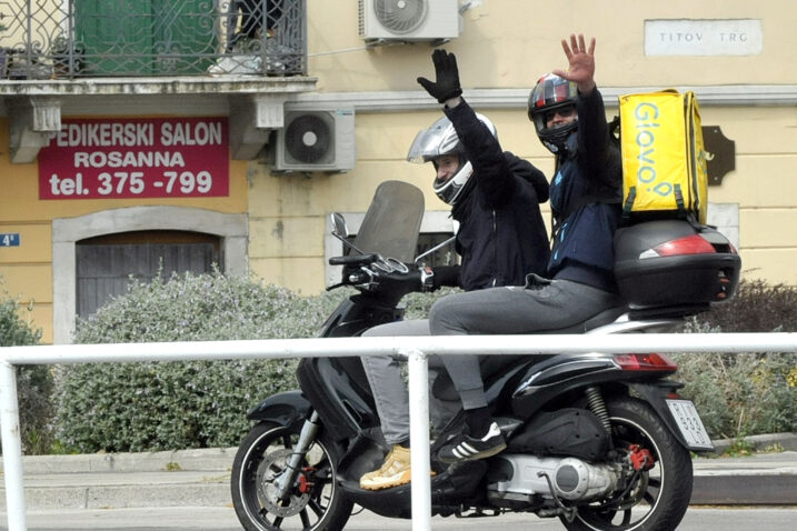 Domaću radnu snagu, pogotovo u području dostave, sve više zamjenjuju stranci iz trećih zemalja / NL ARHIVA