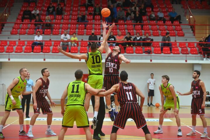 Foto M. LEVAK