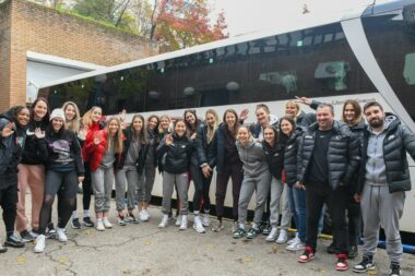 Hrvatske reprezentativke sa stručnim stožerom/Foto M. SUŠIĆ/HKS