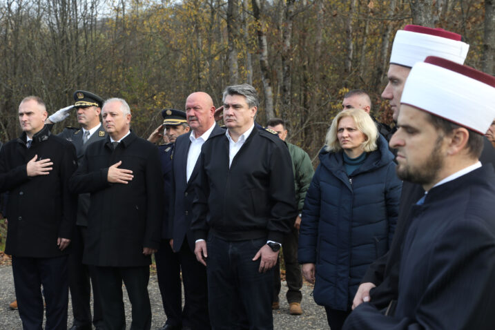 Predsjednik Zoran Milanović na otkrivanju spomenika Golubica / Photo: Edina Zuko/PIXSELL