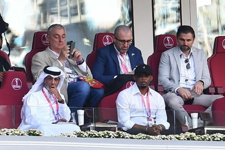 Samuel Eto u društvu šeika Hamad bin Khalifa bin Ahmed Al Thanija/Foto REUTERS