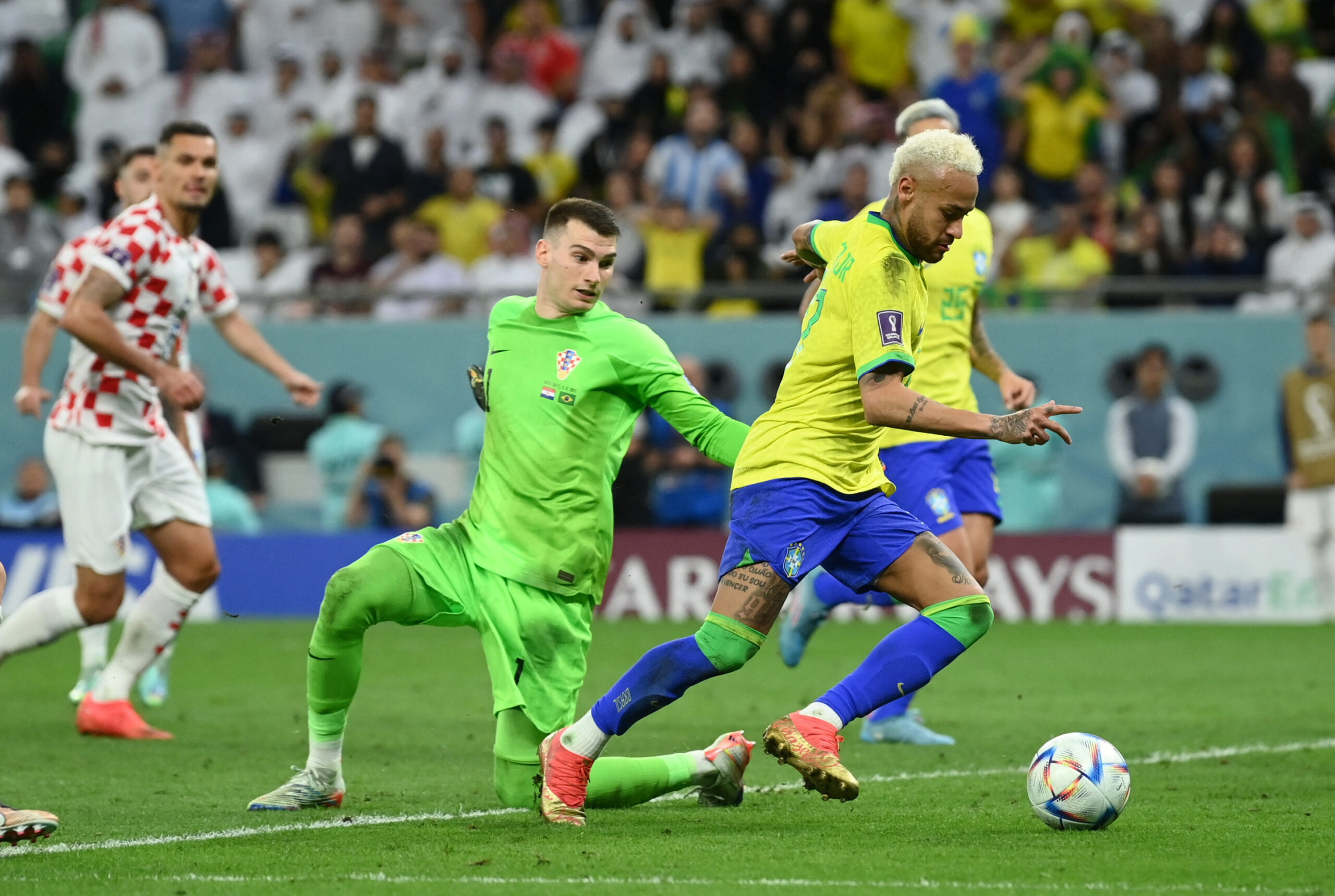 Neymar je u 105. minuti ipak nadmudrio vratara Livakovića/Foto REUTERS