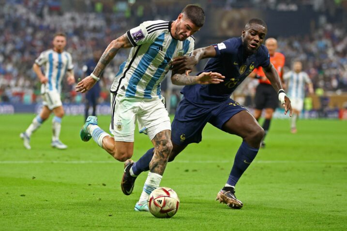 Rodrigo De Paul i Dayot Upamecano/Foto REUTERS