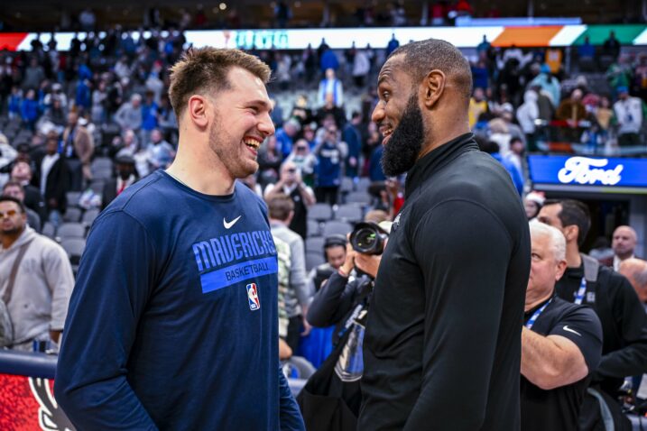 Luka Dončić i LeBron James/Foto REUTERS