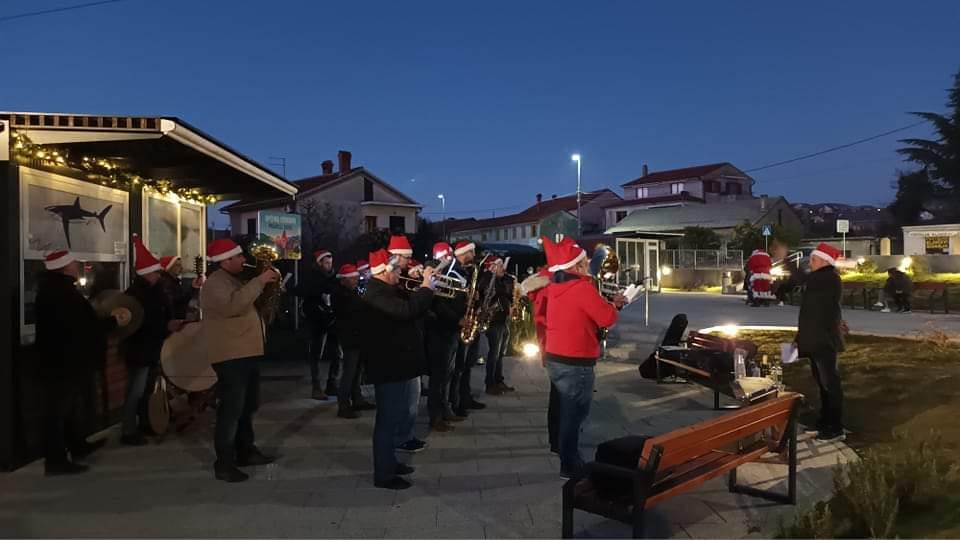 Foto Facebook Limena glazba Marinići