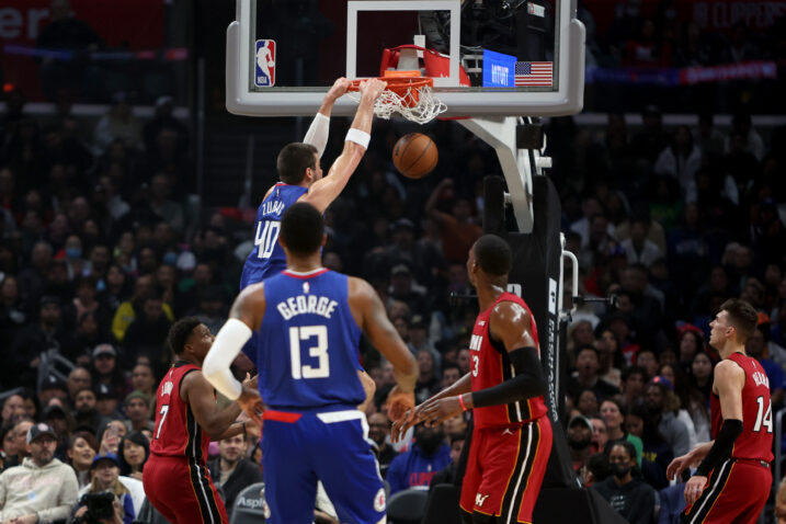 Zakucavanje Ivice Zubca protiv Heatsa/Foto REUTERS