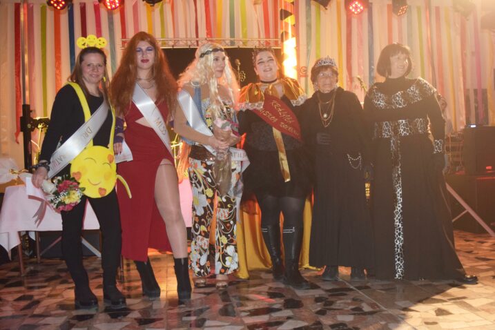 Gabrijela Đurić, Fay Kujundžić, Tamara Derokov, Emma Maljić, Klareta Sučić i Doris Kučić / Foto Bojan Purić