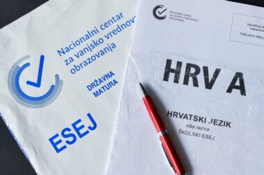 Ispit iz hrvatskog jezika prvi put se piše kao jedinstvena cjelina / Foto SANDRA ŠIMUNOVIĆ/PIXSELL