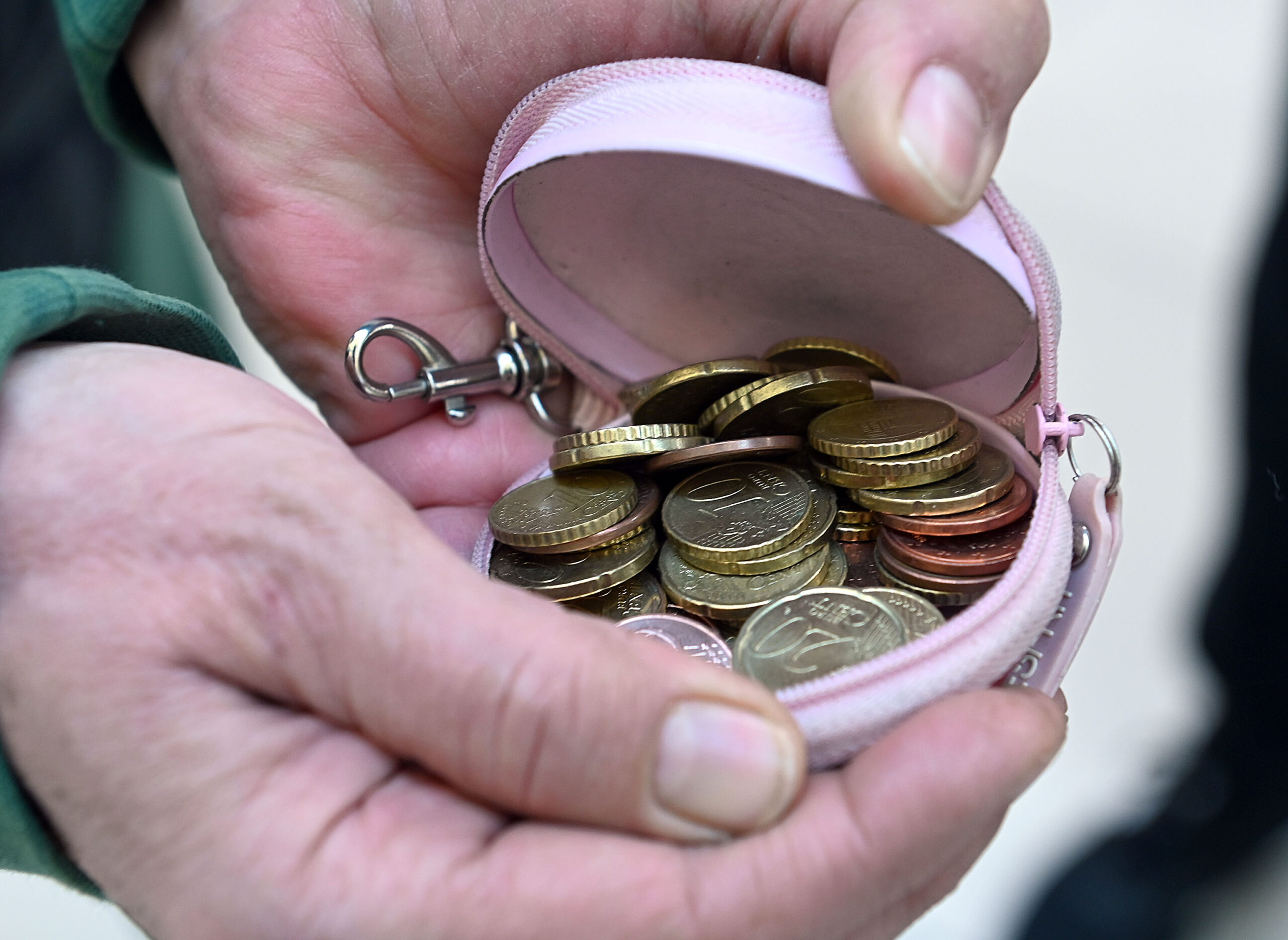 Ovo je bivša Jugoslavija u plaćama: Najviše i dalje zarađuju Slovenci, a najmanje je 568 eura u Sj. Makedoniji