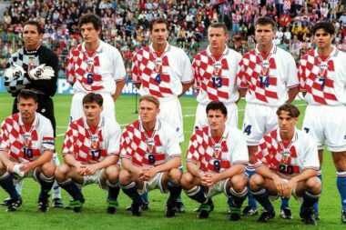 BRONCA ZA POVIJEST - Hrvatska nogometna reprezentacija na Svjetskom prvenstvu 1998. godine u Francuskoj/Foto Arhiva NL