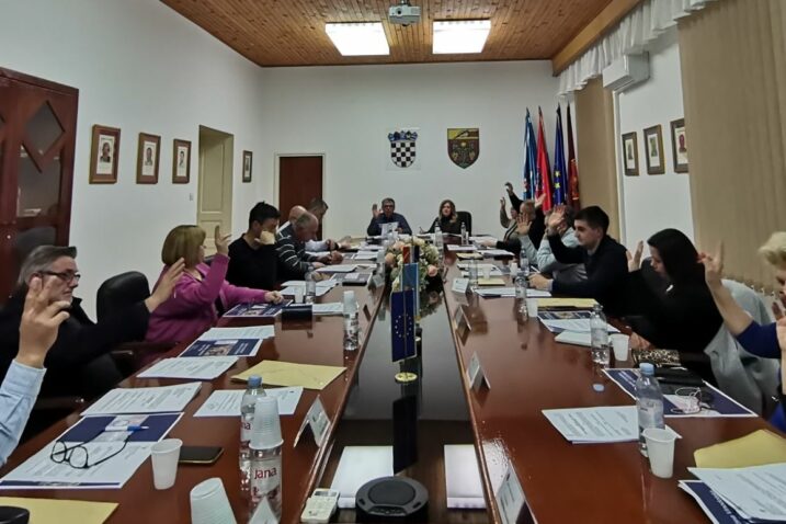 Vijećnici su prihvatili prijedlog Nadzornog odbora PC-a Vinodol o gašenju poduzetničke potporne institucije / Foto R. ŠIMONOVIĆ