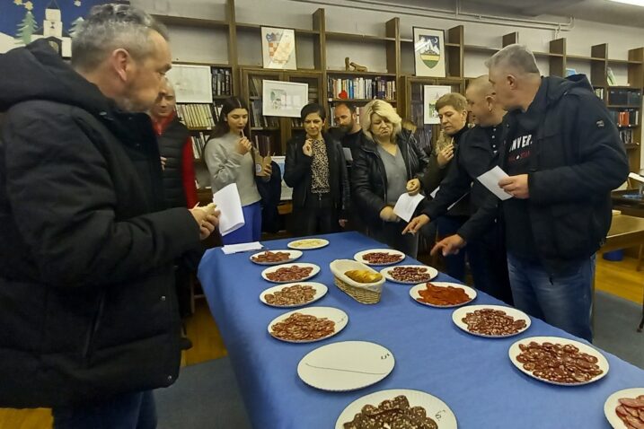 Uzorke su ocjenjivali stručnjaci, educirani senzorski ocjenitelji s Agronomskog fakulteta Sveučilišta u Zagrebu / Foto D. MIHELČIĆ