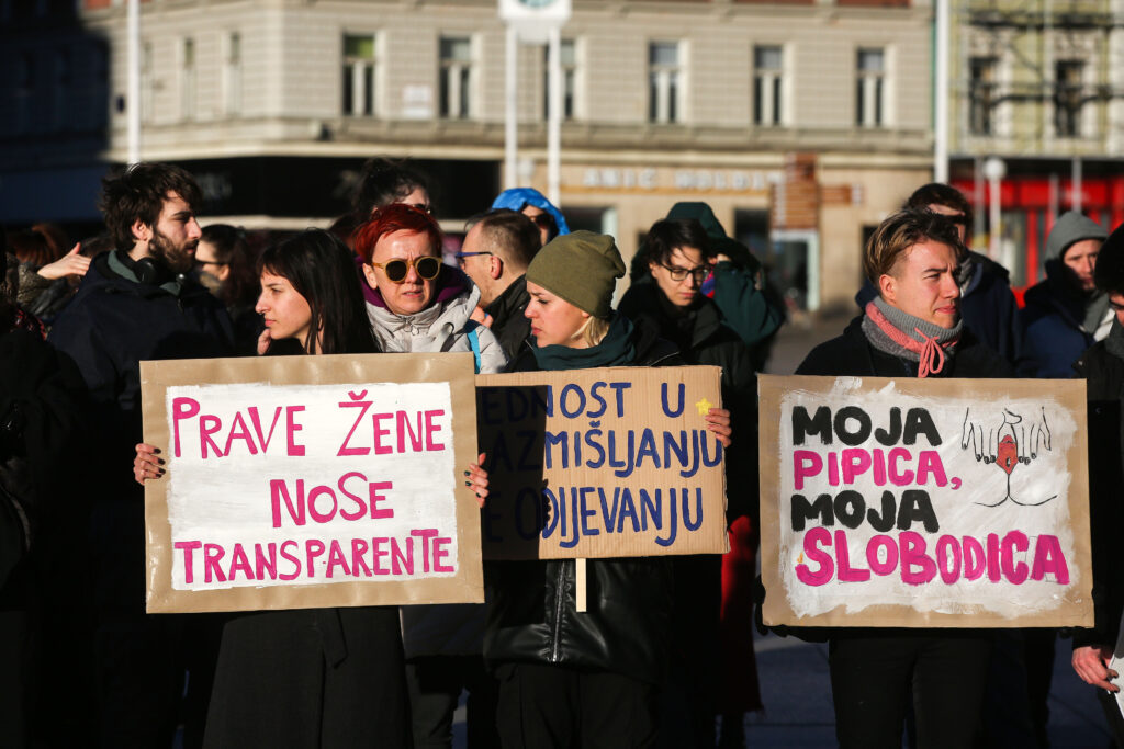 Ženske udruge: Prosvjed molitelja je trebao biti zabranjen - Novi list