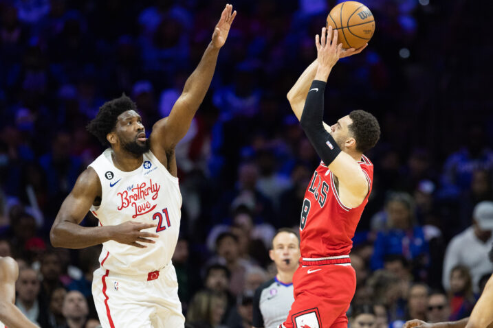 Joel Embiid i Zach LaVine/Foto REUTERS