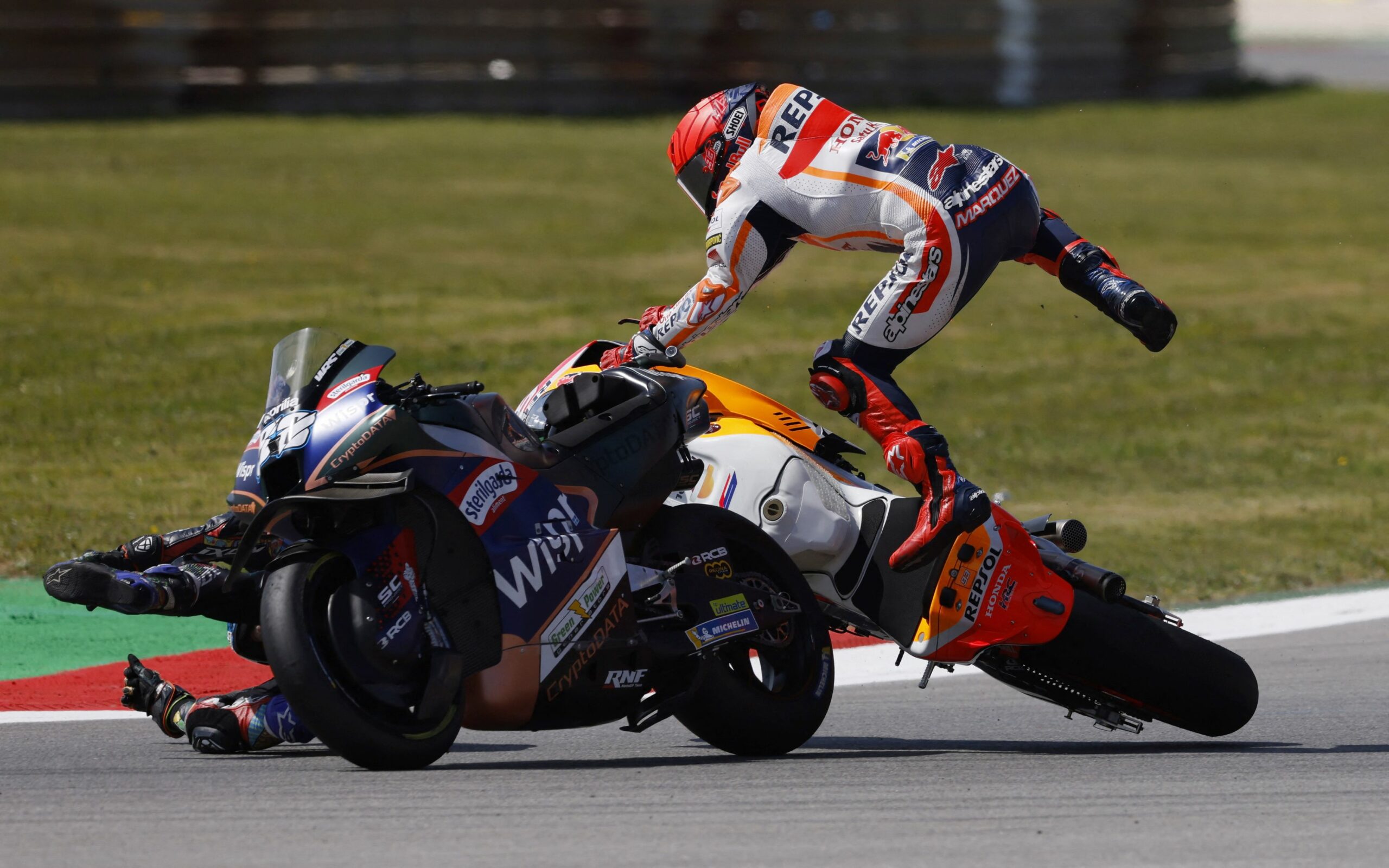 Trenutak sudara u kojem je stradao Marc Marquez/Foto REUTERS