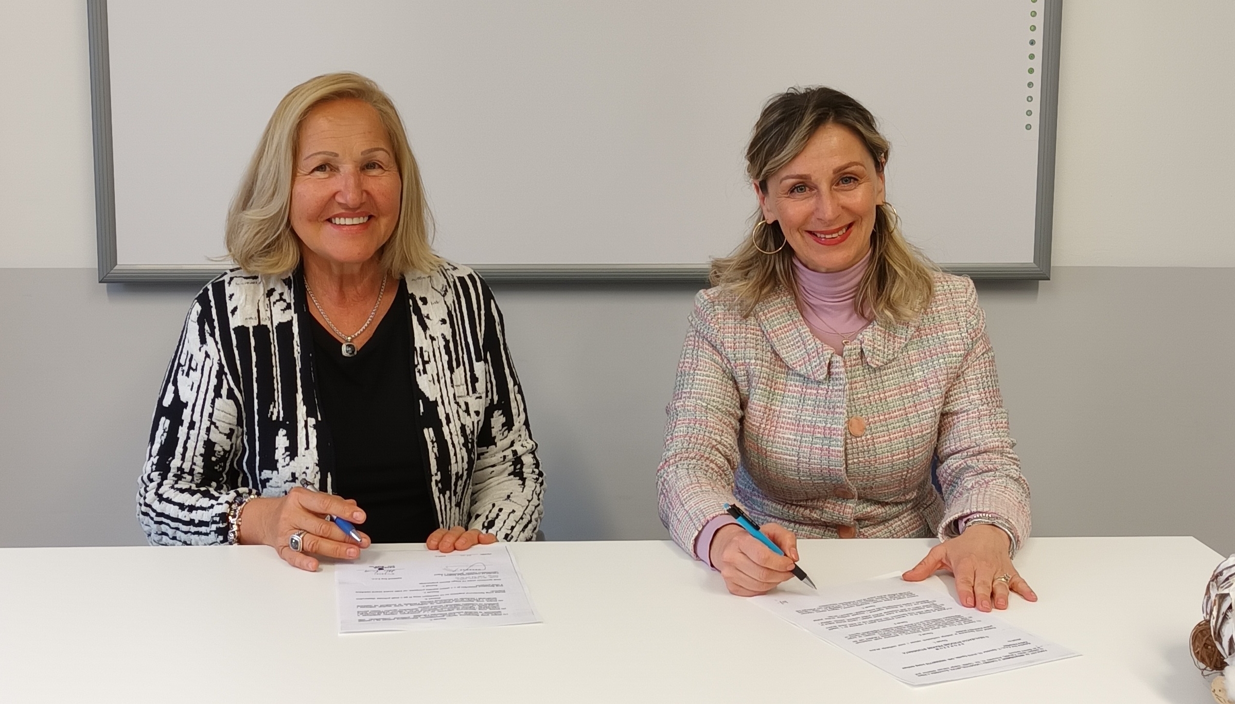 Katica Hauptfeld i Sandra Janković