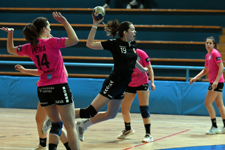 Maja Visković/V. KARUZA