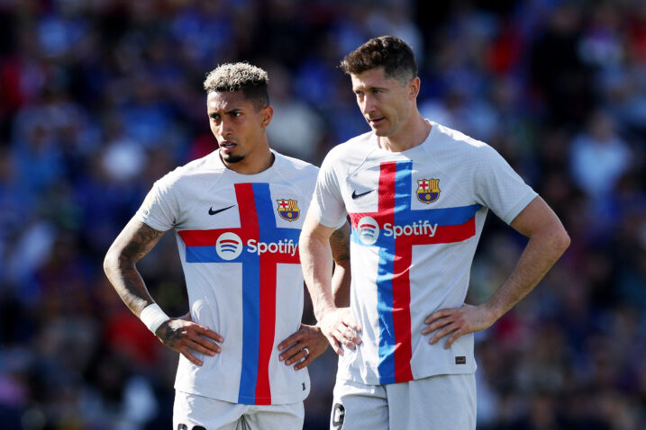 Raphinha i Robert Lewandowski/Foto REUTERS