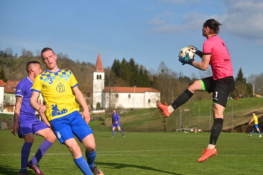 Matija Torbarina, vratar Lovranaca. na Crikvenoj dragi/Foto M. LEVAK