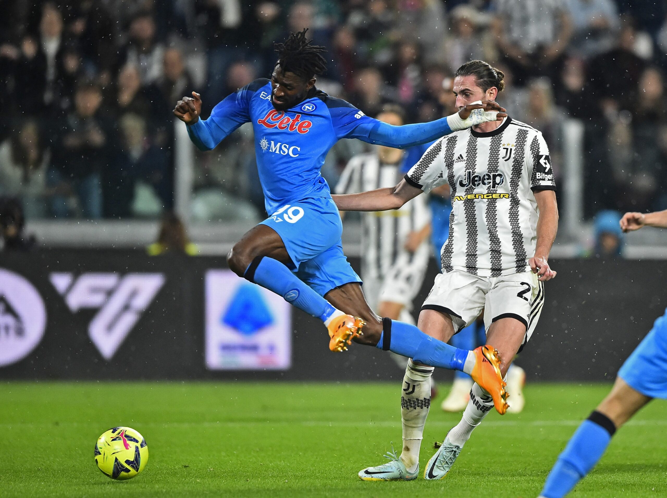 ювентус сыграл вничью. ювентус наполи счет вчера футбол. инсинье наполи 2021. Football последние фото. ювентус против наполи.