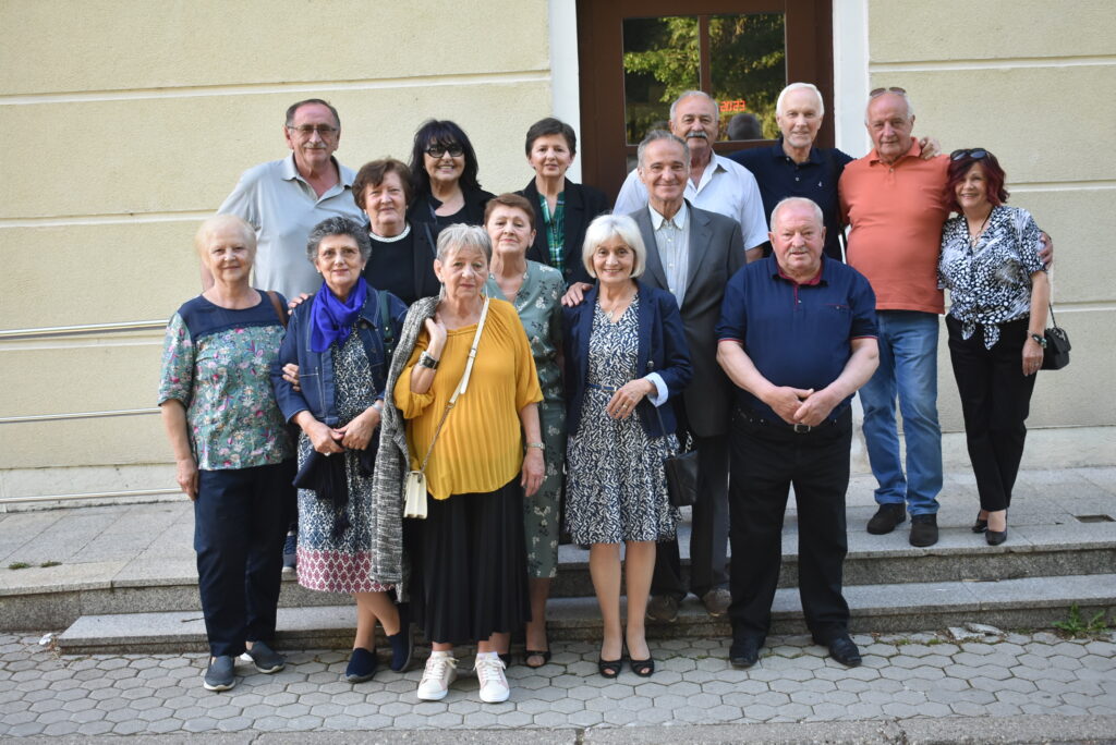 obljetnica mature iz 1968., OŠ „Vlade Kneževića“, Gospić, 26.5. 2023.